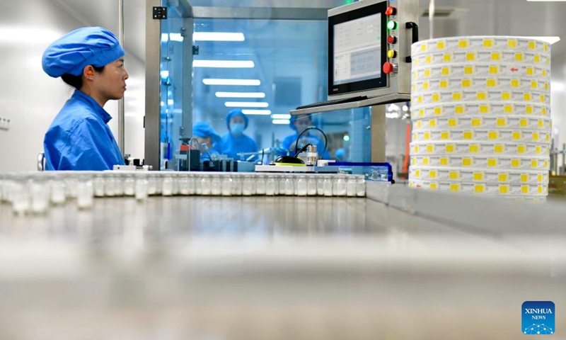 Staff members work at a pharmaceutical company in Dingtao District of Heze City, east China's Shandong Province, Oct. 29, 2023. In recent years, Dingtao District of Heze City has continuously developed characteristic industries including biomedicine industry and new materials, so as to promote high-quality economic development. (Photo: Xinhua)