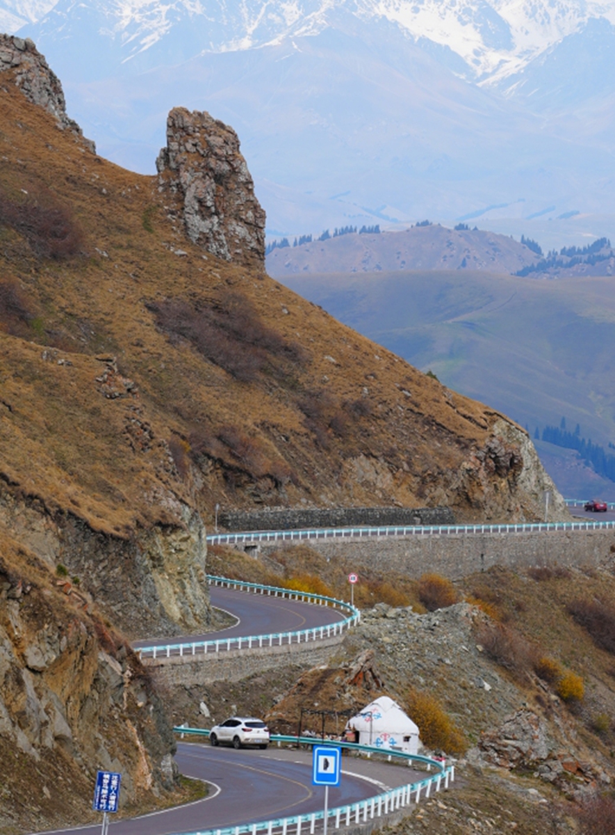 Part of the Duku Highway Photo: VCG