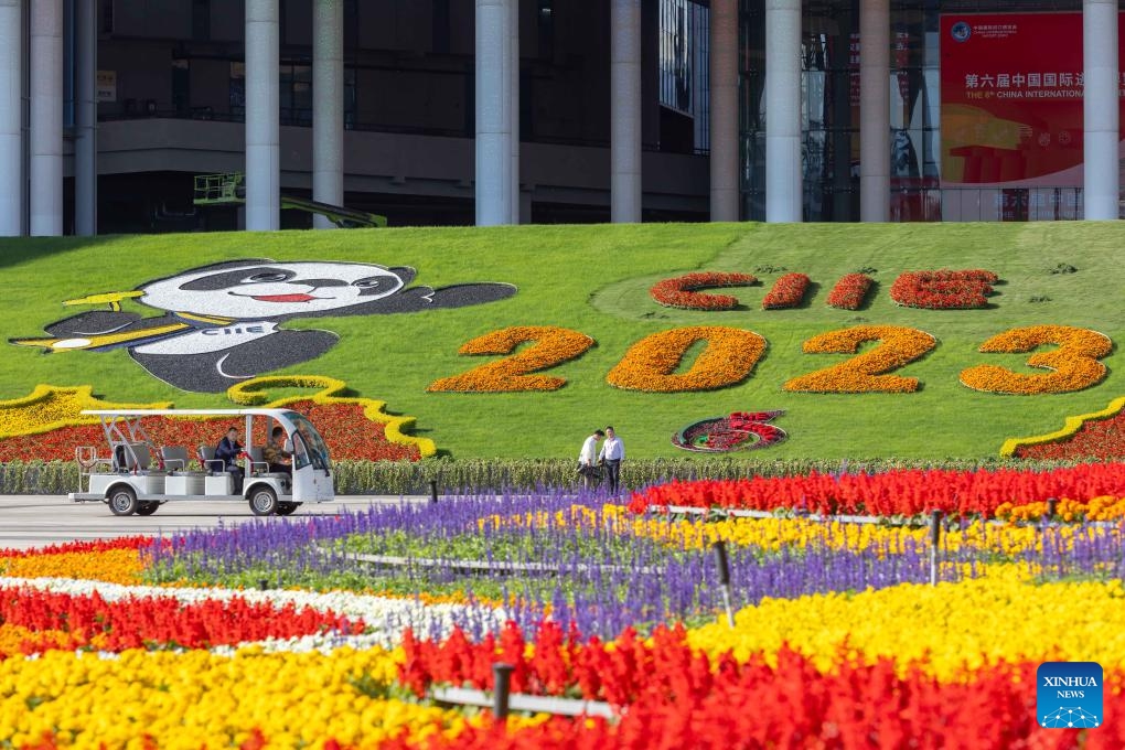 This photo taken on Oct. 31, 2023 shows the south square of the National Exhibition and Convention Center (Shanghai), the main venue for the 6th China International Import Expo (CIIE), in east China's Shanghai. The 6th CIIE is scheduled to take place in Shanghai from Nov. 5 to 10.(Photo: Xinhua)