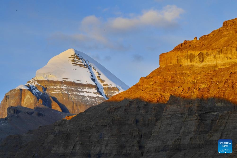 This photo taken on Oct. 29, 2023 shows the scenery of Mount Kangrinboqe in Burang County of Ngari Prefecture, southwest China's Tibet Autonomous Region.(Photo: Xinhua)