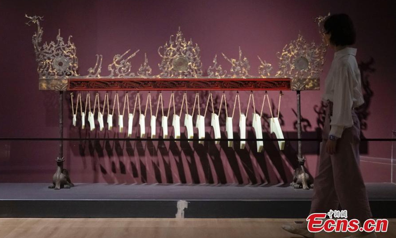 A jade artifact is on display at Nanjing Museum in east China's Jiangsu Province, Nov. 2, 2023. (Photo: China News Service)