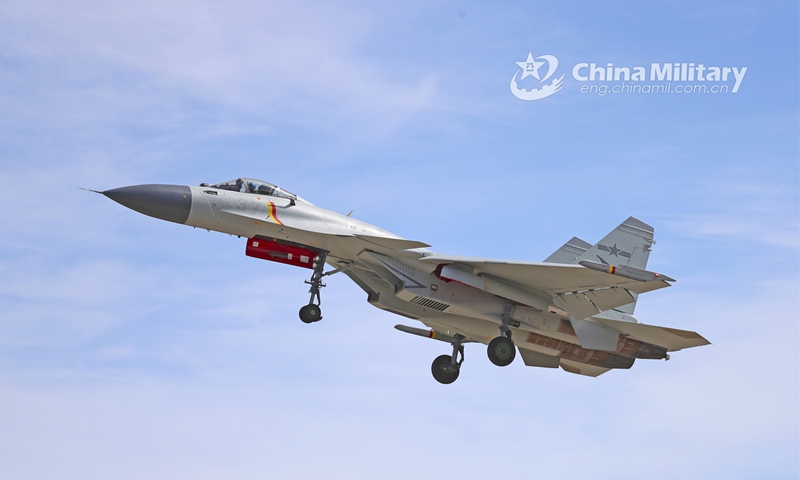A fighter jet attached to a base under the PLA Naval Aviation University takes off for a flight training exercise on October 10, 2023. (Photo: eng.chinamil.com.cn)