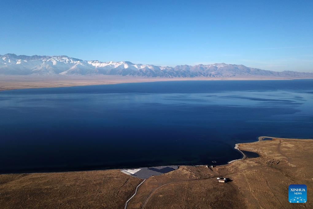 This aerial photo taken on Nov. 6, 2023 shows a view of Sayram Lake in Bortala Mongolian Autonomous Prefecture, northwest China's Xinjiang Uygur Autonomous Region. Sayram Lake is the largest and highest alpine lake in Xinjiang.(Photo: Xinhua)