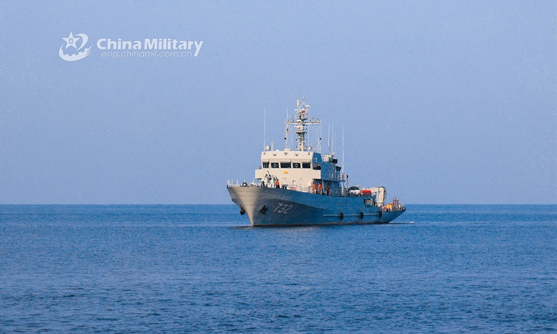 A minesweeper attached to a naval group under the PLA Northern Theater Command steams to the designated area during a maritime combat training exercise on October 23, 2023. (Photo: eng.chinamil.com.cn)