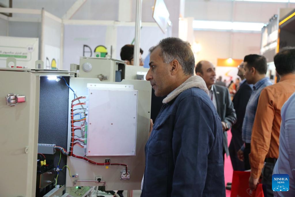 People attend the Iran International Electricity Exhibition in Tehran, Iran, on Nov. 14, 2023. This exhibition kicked off here on Tuesday and will last to Nov. 17, 2023.(Photo: Xinhua)