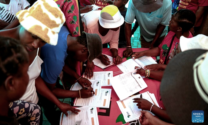 People register to vote at a voting station in Soweto, Johannesburg, South Africa, Nov. 18, 2023. The South African government on Friday called on the citizens to register to vote during the registration weekend so that they will be able to vote in the 2024 elections. (Photo: Xinhua)