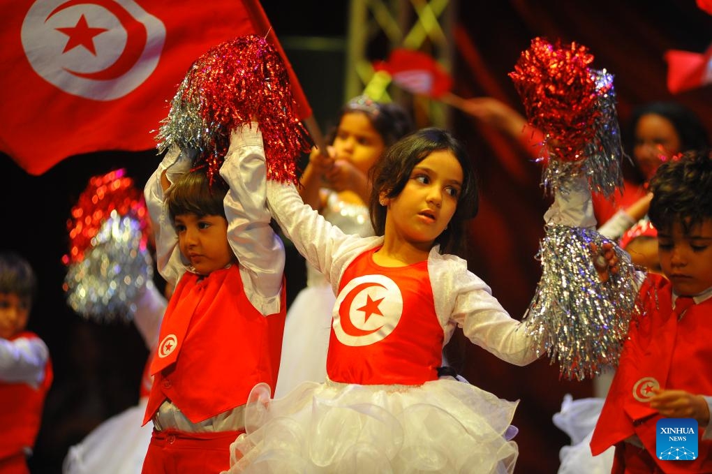 Children perform during a stage play in Tunis, Tunisia, Nov. 19, 2023. Tunisian Opera Association on Sunday organized performances by children as a gesture to support children in Palestine.(Photo: Xinhua)