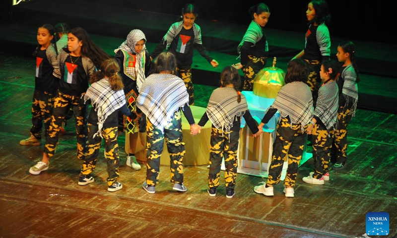 Children perform during a stage play in Tunis, Tunisia, Nov. 19, 2023. Tunisian Opera Association on Sunday organized performances by children as a gesture to support children in Palestine.(Photo: Xinhua)