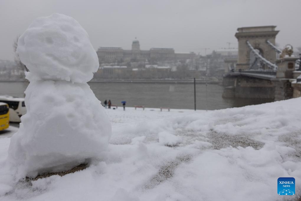 A snowman is seen on the bank of Danube river in Budapest, Hungary, on Nov. 30, 2023.(Photo: Xinhua)