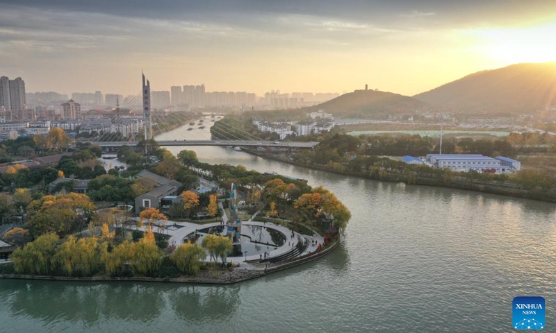 This aerial photo taken on Dec. 9, 2023 shows a view of the Grand Canal in Wuxi, east China's Jiangsu Province. (Photo: Xinhua)