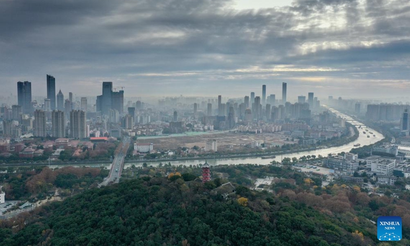 This aerial photo taken on Dec. 9, 2023 shows a view along the Grand Canal in Wuxi, east China's Jiangsu Province. (Photo: Xinhua)