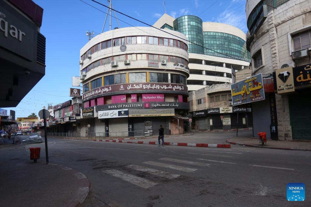 Photo taken on Dec. 11, 2023 shows closed stores in the West Bank city of Nablus. A comprehensive strike in the West Bank and east Jerusalem in protest of Israel's ongoing offensive in the Gaza Strip paralyzed all aspects of life in those Palestinian territories on Monday.(Photo: Xinhua)