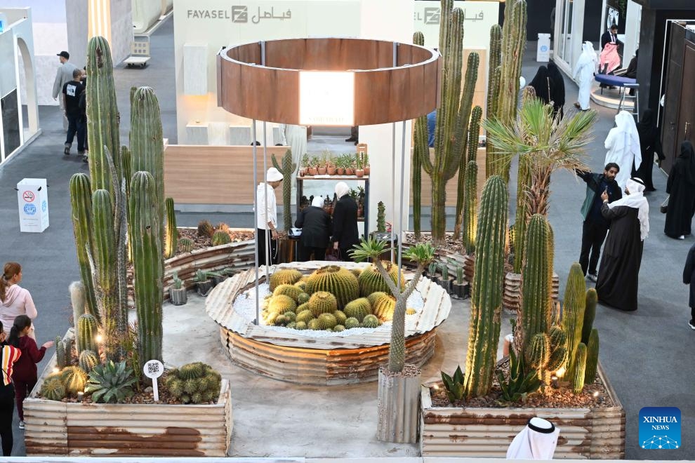 People visit the Mirzaam Expo in Hawalli Governorate, Kuwait, on Dec. 12, 2023. The Mirzaam Expo, an interior design and decor exhibition, kicked off here on Tuesday and will last until Dec. 16.(Photo: Xinhua)