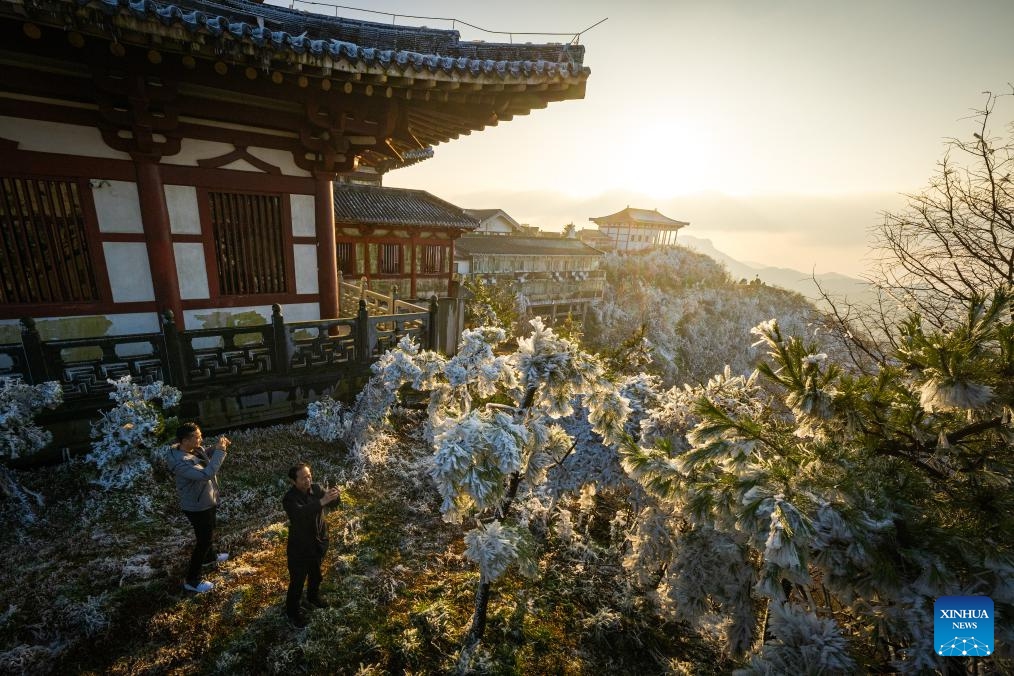 This photo taken on Dec. 12, 2023 shows Dahong Mountain Scenic Spot in Suizhou City, central China's Hubei Province.(Photo: Xinhua)