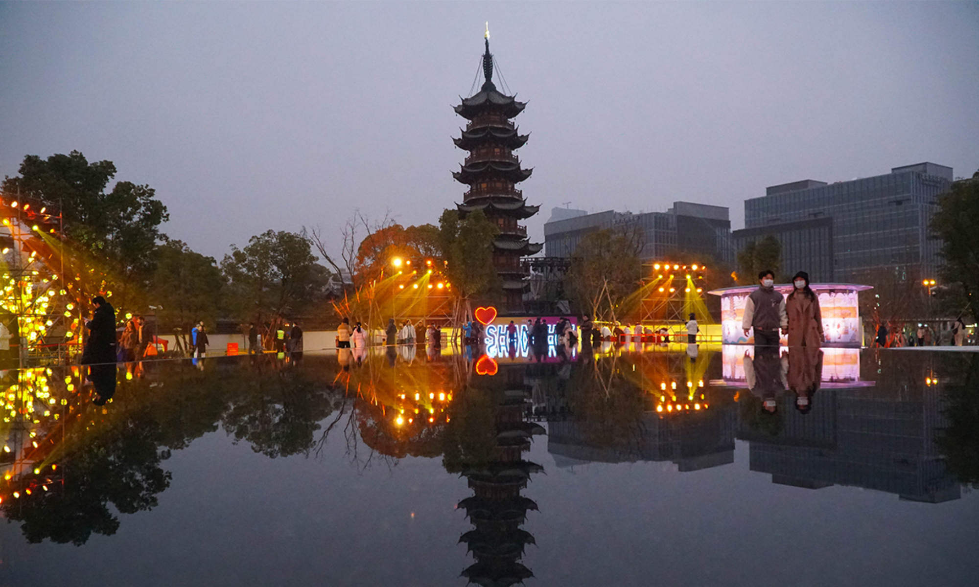 Shanghai Temple Rings Bell To Welcome 2024 Global Times   A568caf4 080c 4299 B1c6 1ca53f058507 