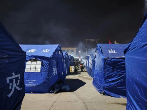 Tents are busy at the resettlement site in Dahejia township, Jishishan County of Linxia Hui Autonomous Prefecture in Northwest China's Gansu Province on December 20, 2023. Photo: People's Daily