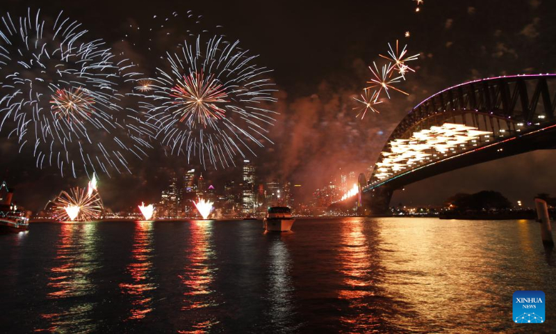 Fireworks are set off to celebrate the New Year in Sydney, Australia, Jan. 1, 2024. (Xinhua/Liang Youchang)