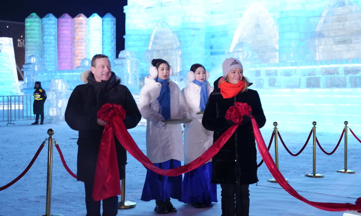 Bertrand Lortholary (left), French Ambassador to China and Olivia Grégoire, French Minister for Small and Medium Enterprises, Trade, Crafts, and Tourism Photos: Courtesy of the French Embassy in China 