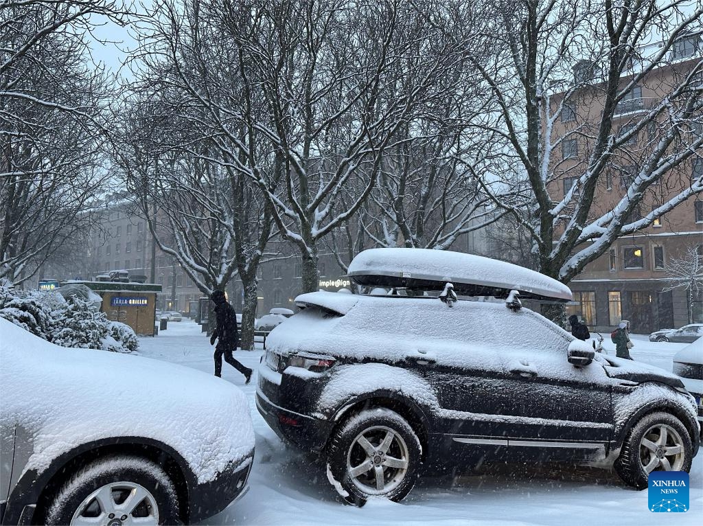 Plane Veers Off Taxiway Roads Closed As Blizzard Sweeps Sweden   E4492d1d 013e 4ee7 8118 726c64097f2a 