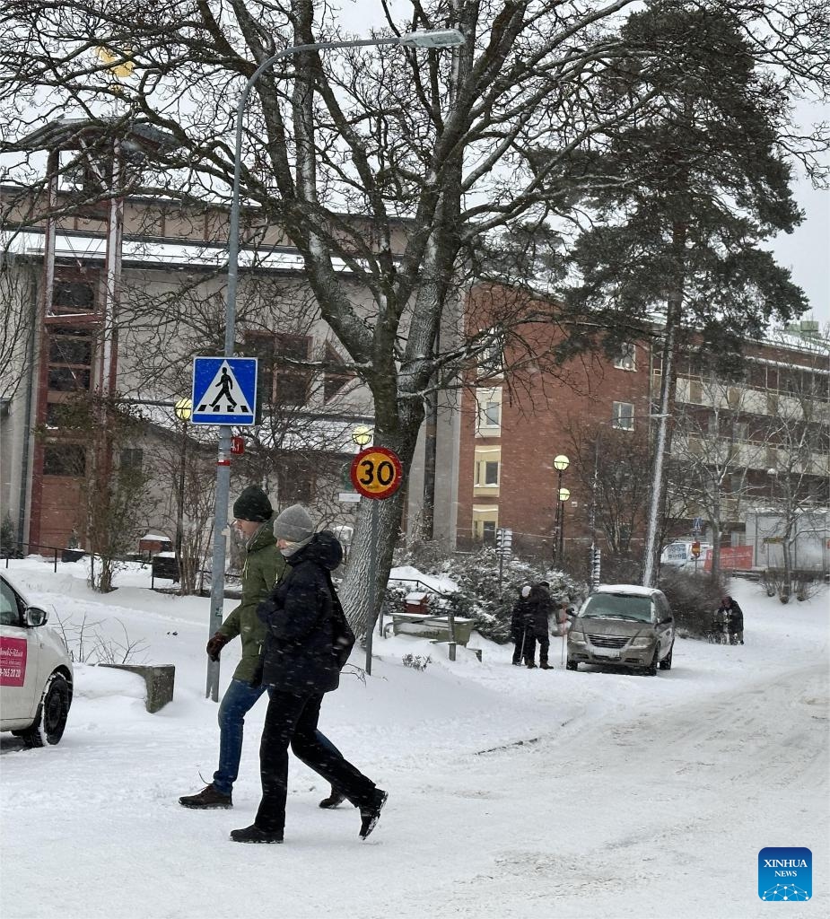 Plane Veers Off Taxiway Roads Closed As Blizzard Sweeps Sweden   F5e3122b 6d26 4503 Bd2c 9566d9f8811a 