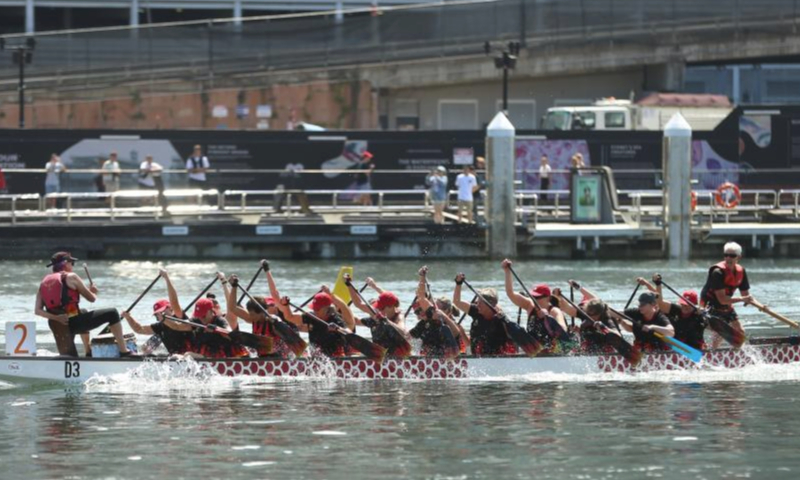 Participants take part in the dragon boat races at Darling Harbour in Sydney, Australia, Feb. 16, 2024. As part of the celebrations to mark the Chinese Lunar New Year, the dragon boat races kicked off here on Friday and will last till Feb. 18. (Xinhua/Ma Ping)