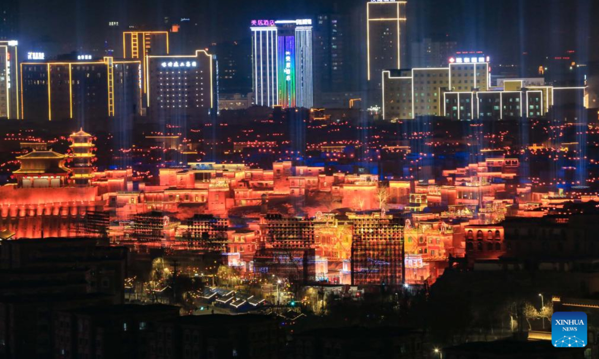 This photo taken on Feb 9, 2024 shows a night view in Kashgar, northwest China's Xinjiang Uygur Autonomous Region. Kashgar has been meticulously decorated to celebrate the Spring Festival. The ancient city of Kashgar is a branch venue of this year's China Central Television (CCTV) Spring Festival Gala. Photo:Xinhua