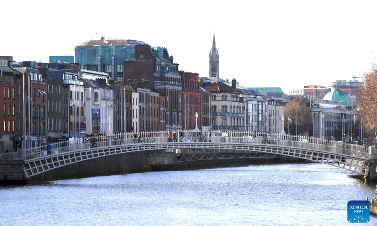 The Ha'penny Bridge is pictured in Dublin, Ireland, Jan. 15, 2024. (Xinhua/Li Ying)