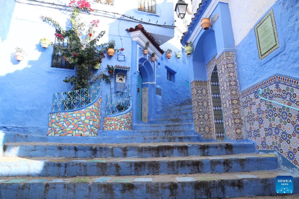 This photo taken on Jan. 29, 2024 shows a view of an alley in Chefchaouen, Morocco. Chefchaouen, known as the blue city for its colored walls and alleys, is a tourist destination in northern Morocco.(Photo: Xinhua)