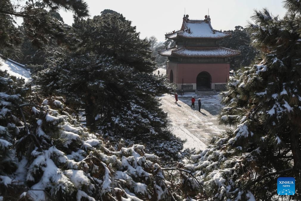 People visit the Beiling Park after a snowfall in Shenyang, northeast China's Liaoning Province, Jan. 31, 2024.(Photo: Xinhua)