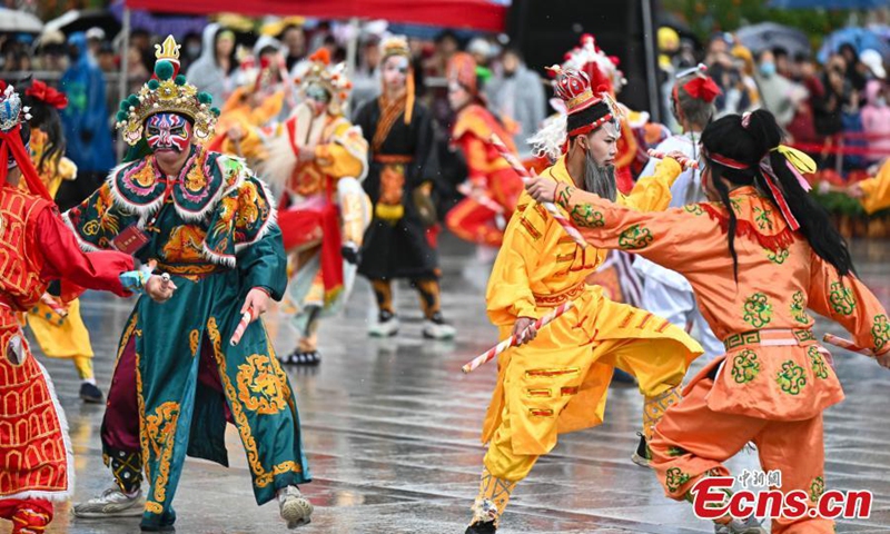 Dancers perform the Chaoshan Yingge dance, or dance to the hero's song, during a Chinese New Year celebration event in Guangzhou, south China's Guangdong Province, Feb. 8, 2024. Photo: China News Service