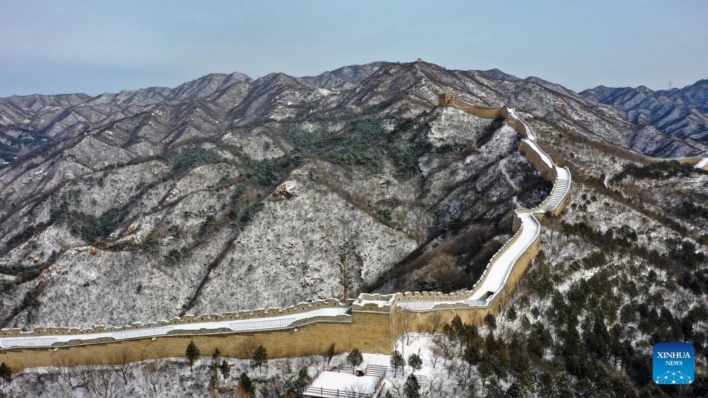 A drone photo taken on Feb. 21, 2024 shows the snow covered Badaling Great Wall in Beijing, capital of China.(Photo: Xinhua)