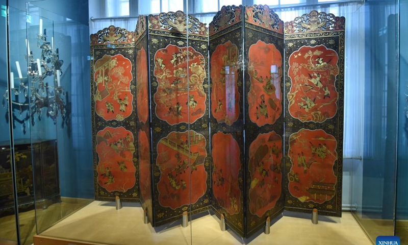 This photo taken on March 1, 2024 shows Chinese lacquer screens displayed at the Vienna Furniture Museum in Vienna, Austria. With 165,000 exhibits, the Vienna Furniture Museum is one of the world's largest furniture museums today, presenting the culture of furniture from over three centuries. (Photo: Xinhua)