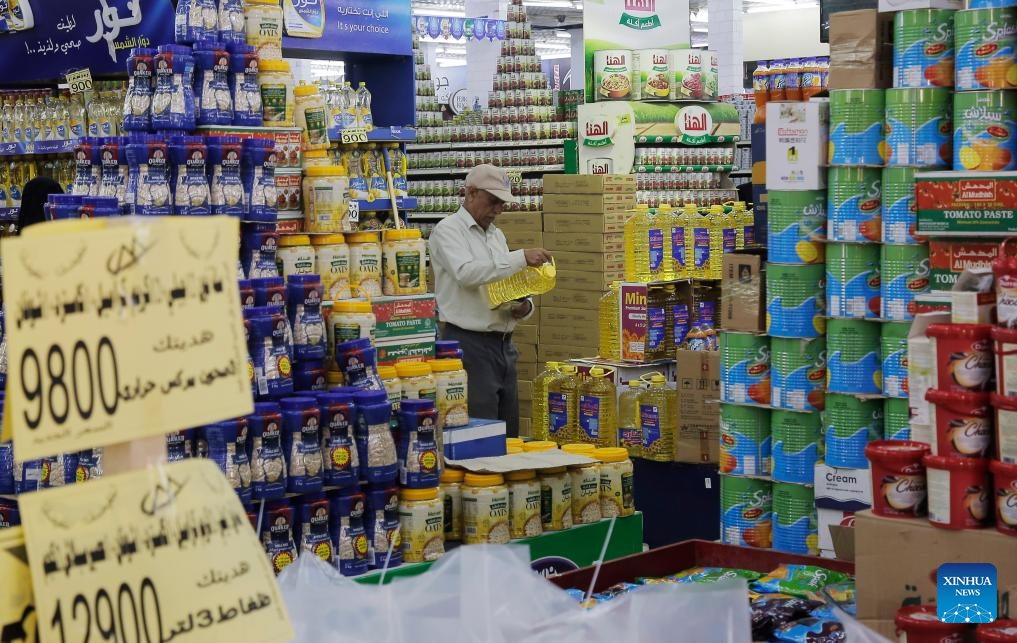 A Yemeni man shops at a supermarket ahead of Ramadan in Sanaa, Yemen, on March 6, 2024.(Photo: Xinhua)