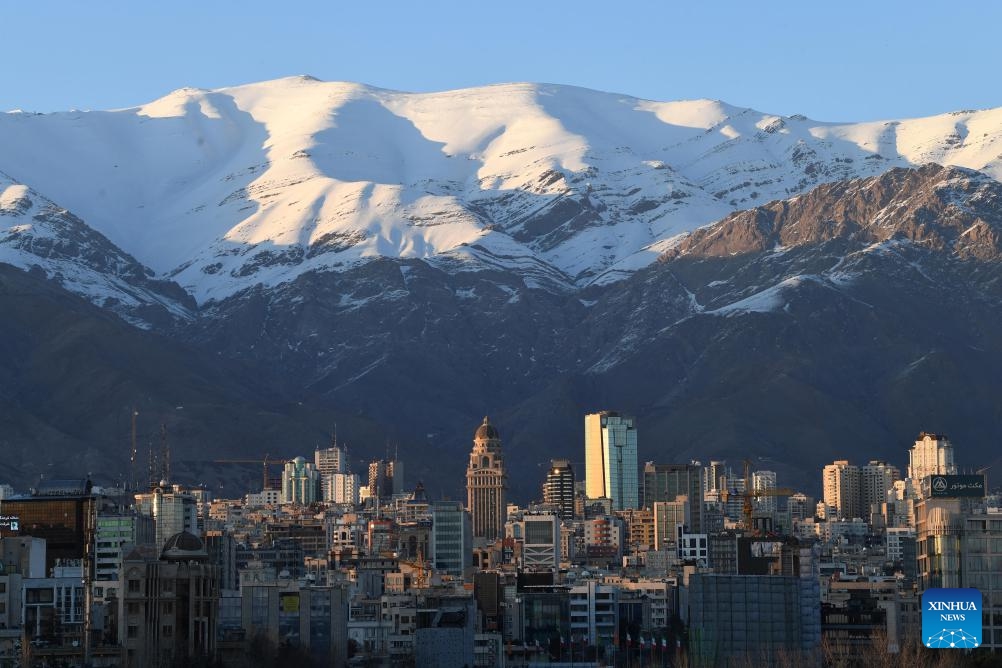 Snow mountains are seen from Tehran, Iran, March 9, 2024.(Photo: Xinhua)