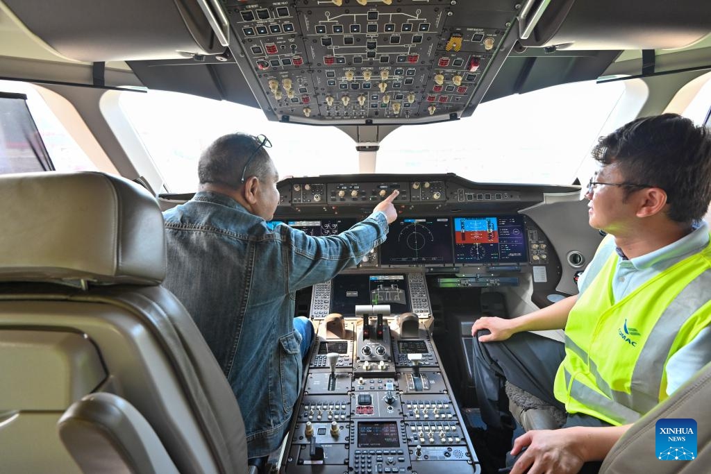 This photo taken on March 13, 2024 shows the cockpit of a C919 commercial aircraft, manufactured by Commercial Aircraft Corporation of China, Ltd. (COMAC), at the Sultan Abdul Aziz Shah Airport in Selangor state, Malaysia. The static display and demonstration flight of the China-manufactured commercial aircraft ARJ21 and C919 were held here on Wednesday.(Photo: Xinhua)