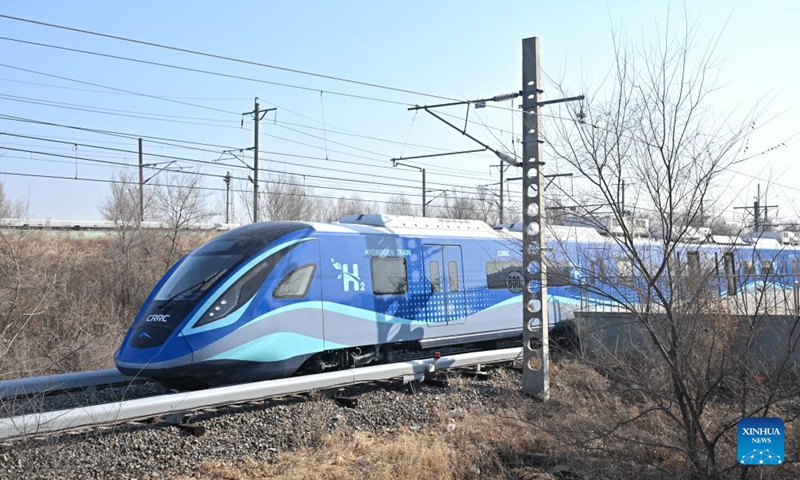 A hydrogen-powered urban train runs on a test track in Changchun, northeast China's Jilin Province, March 21, 2024.(Photo: Xinhua)