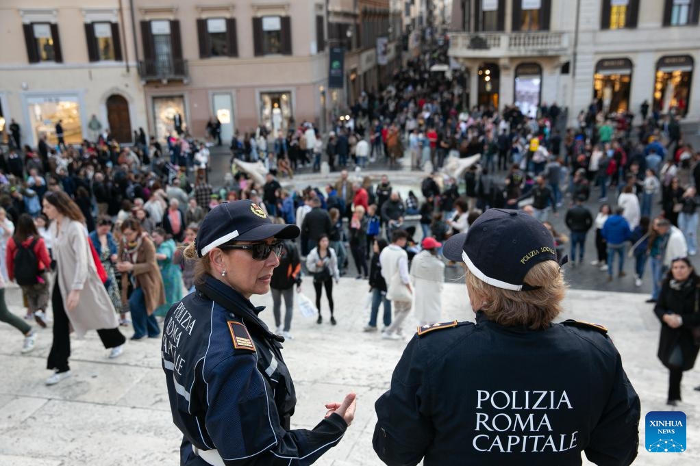 Police officers work at the Spanish Square in Rome, Italy, March 24, 2024. Italy's Ministry of the Interior said on Saturday that it has ordered the security level at sensitive sites to be raised in Rome and other cities, including airports, train stations, as well as key cultural and religious sites. (Photo: Xinhua)