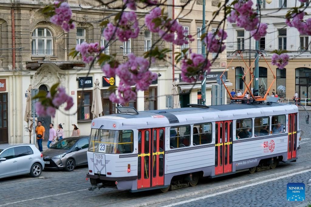 This photo taken on April 7, 2024 shows a tram on a street in Prague, the Czech Republic.(Photo: Xinhua)