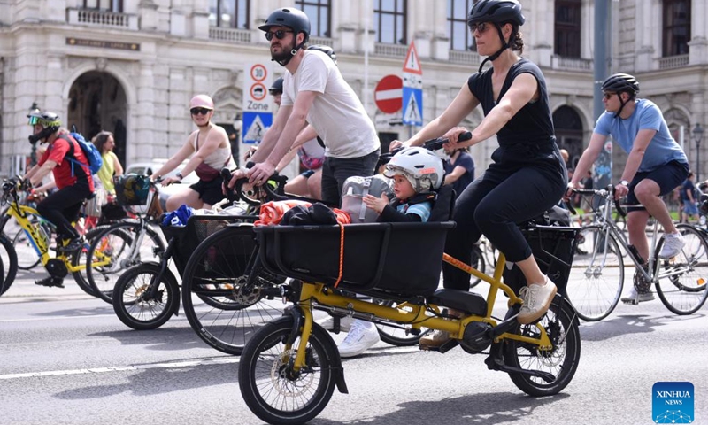 People ride bikes during the 2024 Argus Bike Festival in Vienna, Austria, on April 14, 2024.(Photo: Xinhua)