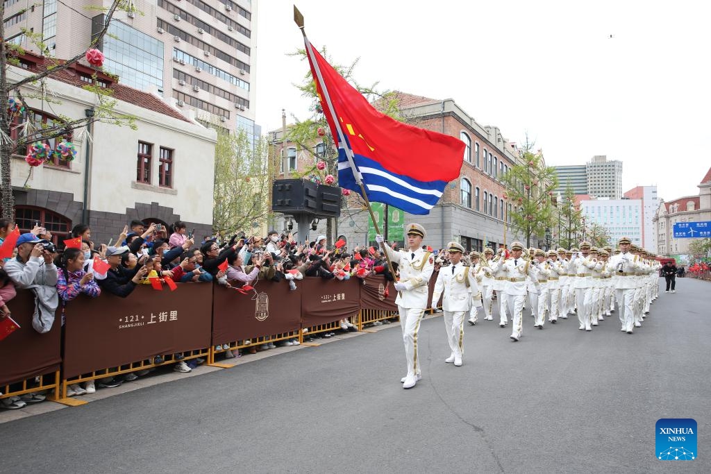 A band of the Chinese People's Liberation Army (PLA) Navy performs to celebrate the 75th founding anniversary of the Chinese PLA Navy in Qingdao, east China's Shandong Province, April 20, 2024. This year marks the 75th founding anniversary of the Chinese People's Liberation Army (PLA) Navy.(Photo: Xinhua)