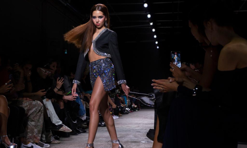 A model presents a creation at the 2024 Fashion Art Toronto's fashion week in Toronto, Canada, May 2, 2024. The fashion week kicked off here on Thursday and will last untill May 5. (Photo by Zou Zheng/Xinhua)