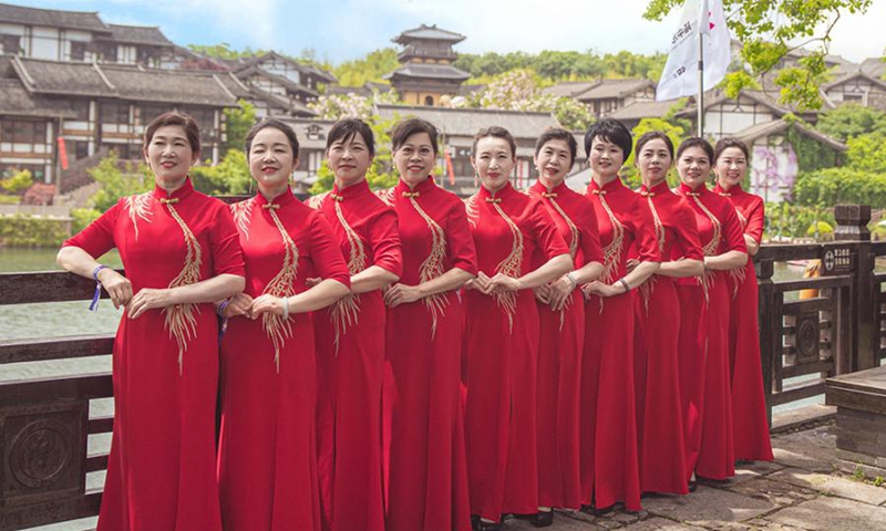 A cheongsam fashion show is staged in Changzhou, east China's Jiangsu Province, May 12, 2024. A thousand models took part in the cheongsam show on Sunday. Photo: China News Service