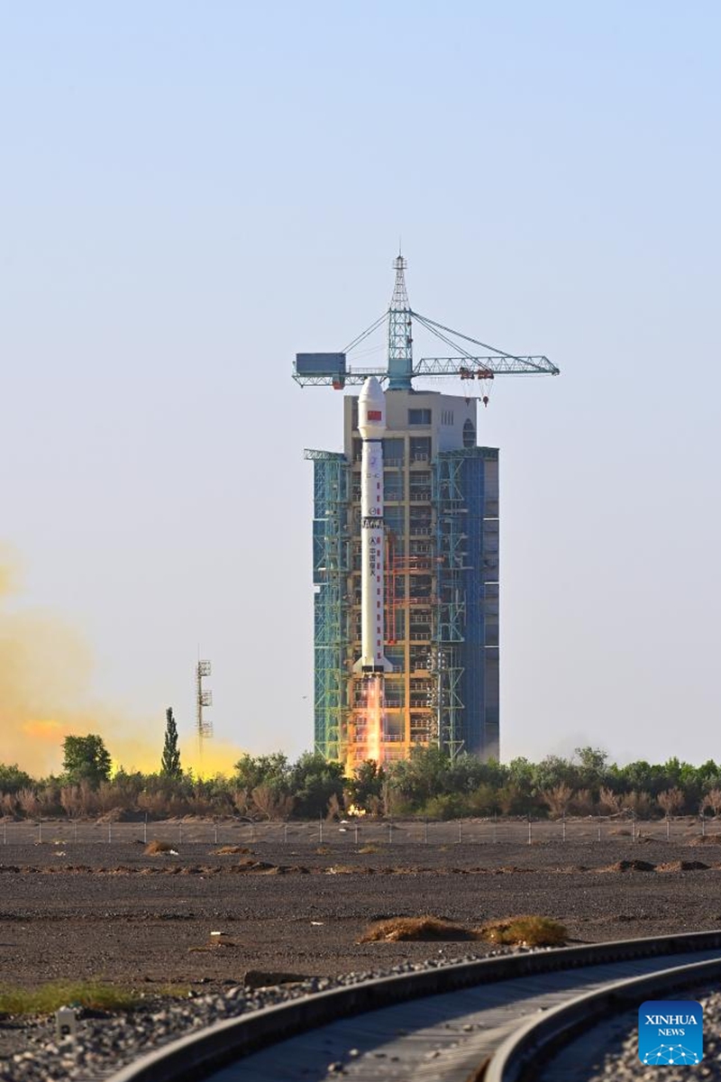 A Long March-4C rocket carrying the satellite Shiyan-23 blasts off from the Jiuquan Satellite Launch Center in northwest China, May 12, 2024. Photo: Xinhua