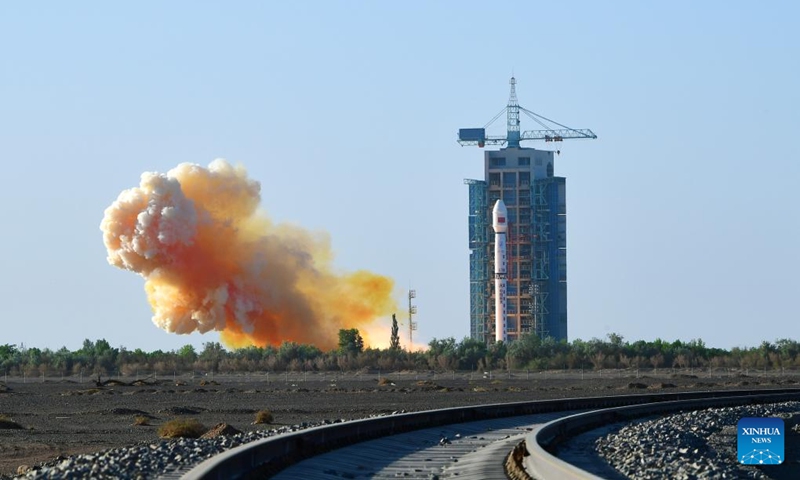 A Long March-4C rocket carrying the satellite Shiyan-23 blasts off from the Jiuquan Satellite Launch Center in northwest China, May 12, 2024. Photo: Xinhua