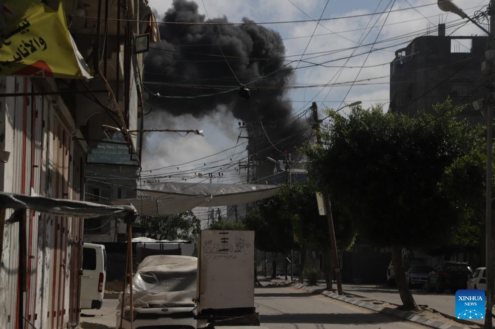 Smoke rises following Israeli strikes in Jabaliya refugee camp, northern Gaza Strip, on May 13, 2024.(Photo: Xinhua)