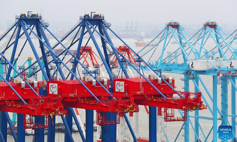 This photo taken on May 25, 2024 shows the quayside container cranes at the Changxing production base of Shanghai Zhenhua Heavy Industries Co., Ltd. in Changxing Island of Chongming District, east China's Shanghai. (Photo:Xinhua)