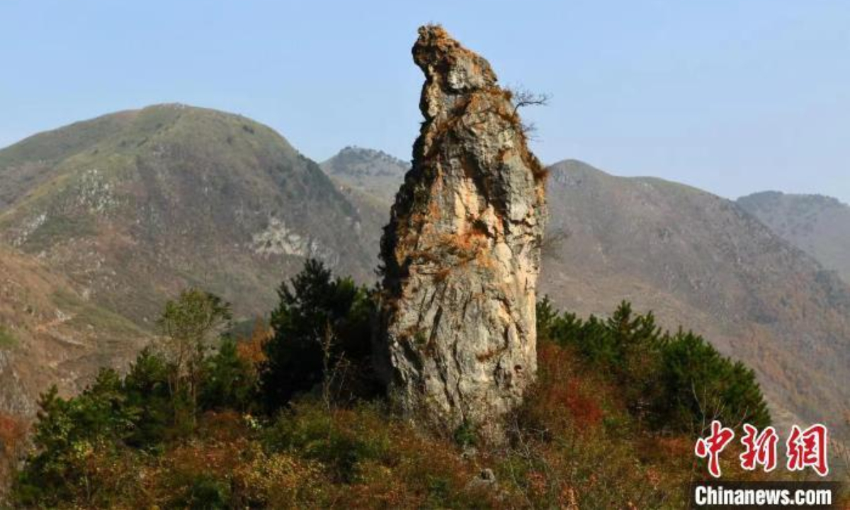 A new type of taller and slenderer columnar Karst landscape has been disclosed by Hubei Geological Sciences Research Institute on Wednesday at Kanzi Mountain in Yunxi County, central China's Hubei Province. Photo: China News Service
