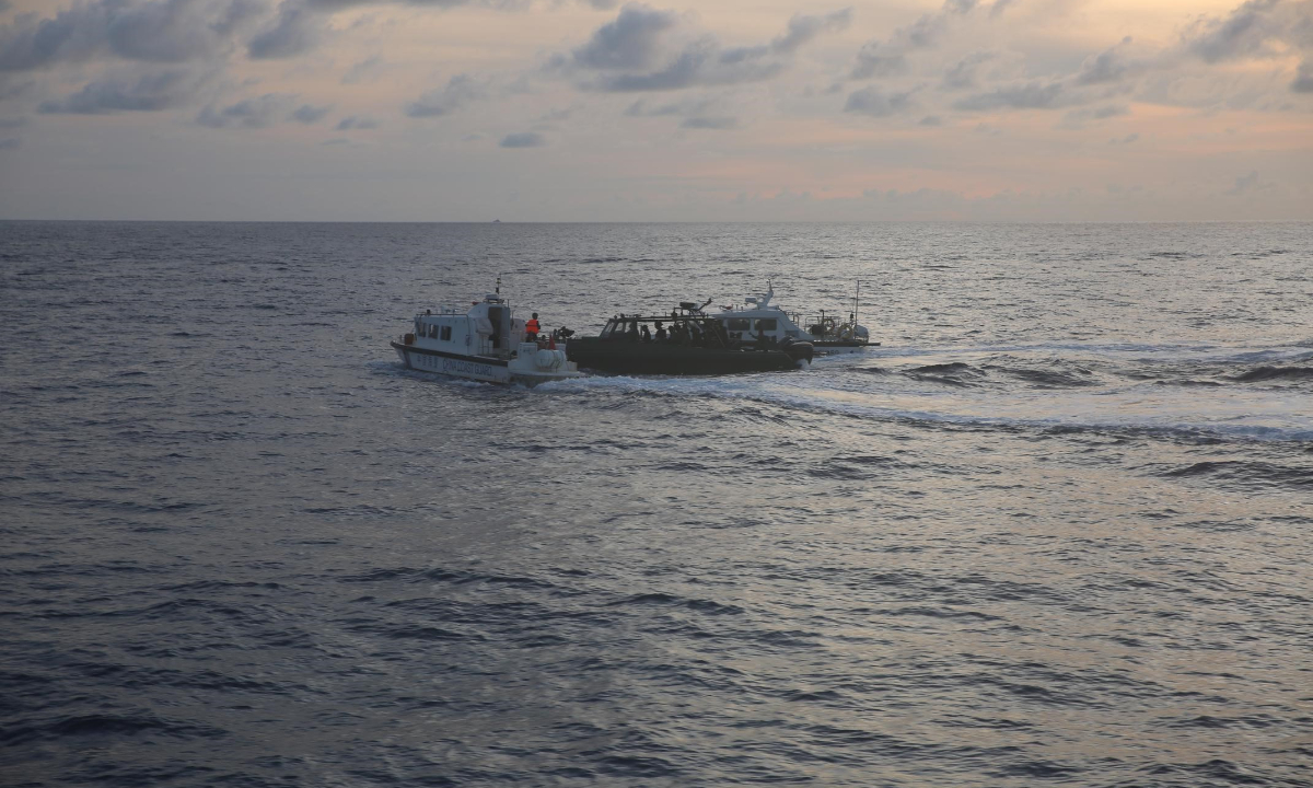 A Philippine supply boat ignores warnings from the Chinese side and charges into waters off China's Ren'ai Jiao in the South China Sea on June 17, 2024. Photo: Courtesy of China Coast Guard