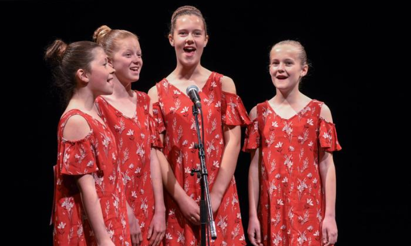 In Wellington, New Zealand, a four-member female group sang Chinese songs at a Chinese song singing competition for primary and secondary school students. Photo: Xinhua