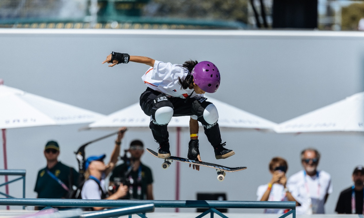 Chinese skateboarder Cui Chenxi participates in the competition. Photo: Li Hao